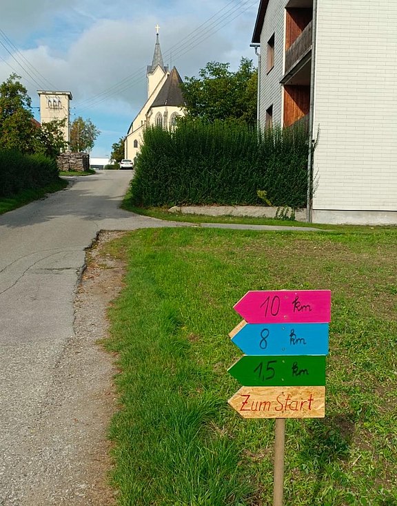 Bezirkswandertag_1a.jpg  
